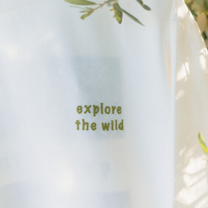 Explore The Wild Tshirt - Antik Beyaz