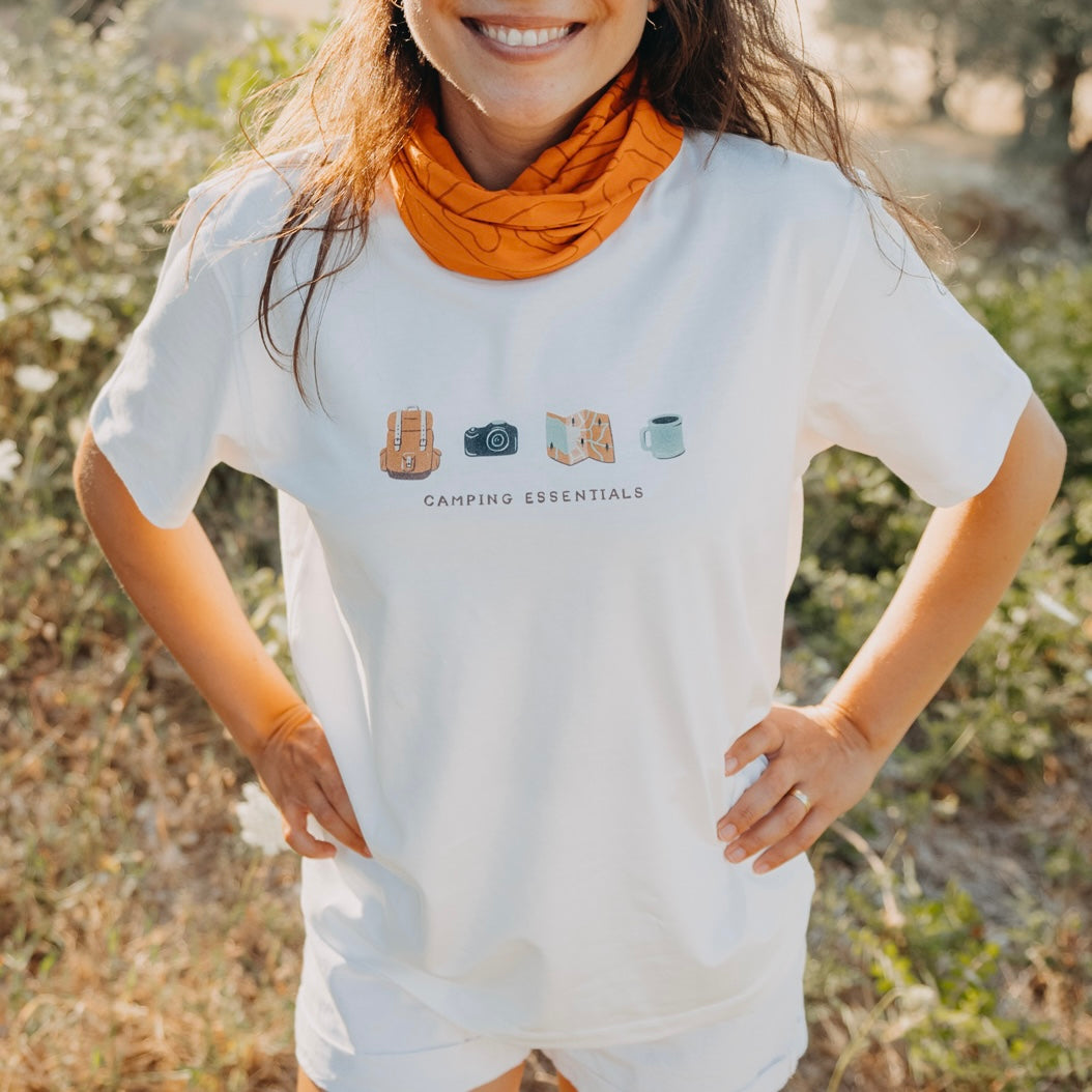 Camping Essentials Tshirt - Antik Beyaz