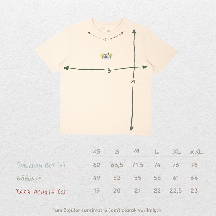 Summer Road Trip Tshirt - Krem